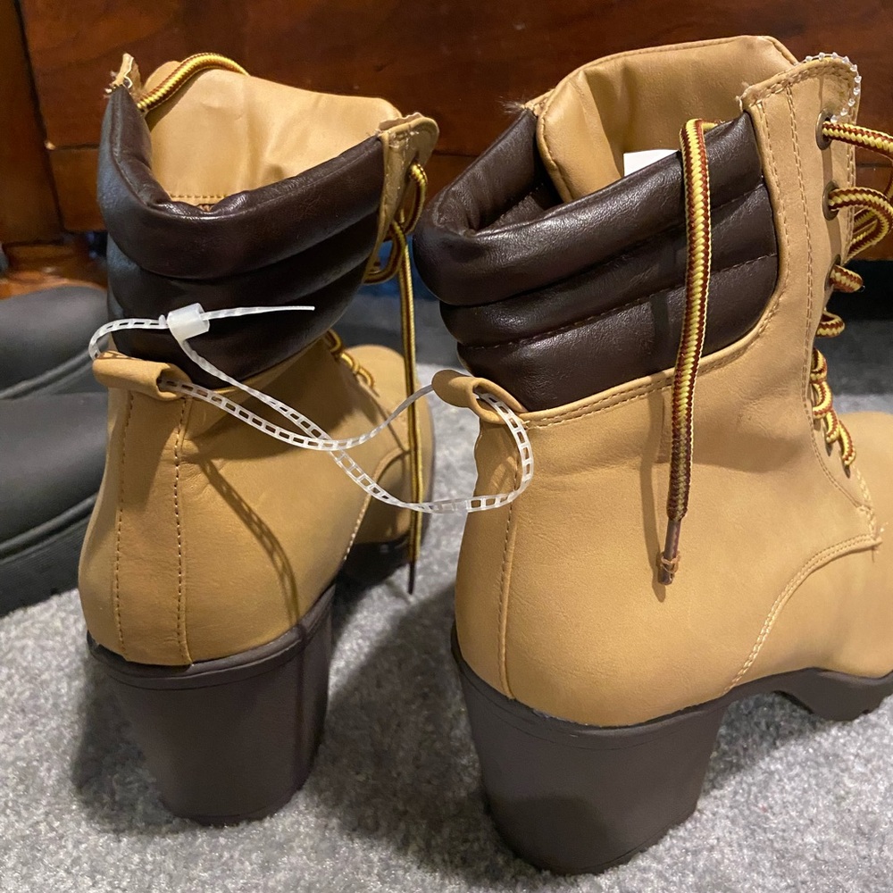 Forever , size 10 boots, man-made, tan boots